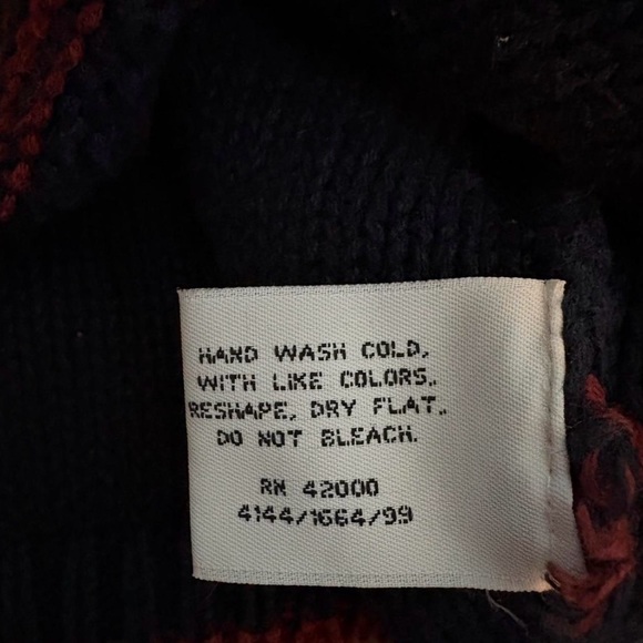 Women's Black and Red Patterned Sweater - Picture 6 of 6